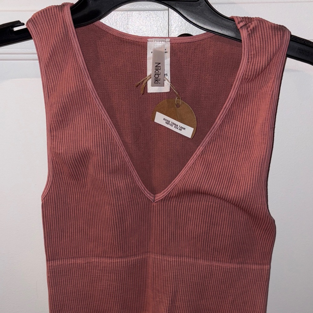 NAK Mauve Ribbed V-Neck Tank Top